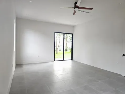 131 Miami Gardens Road West Park FL 33023