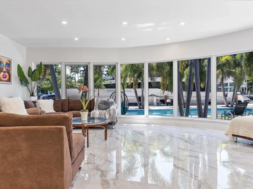 207 Royal Palm Drive Fort Lauderdale FL 33301