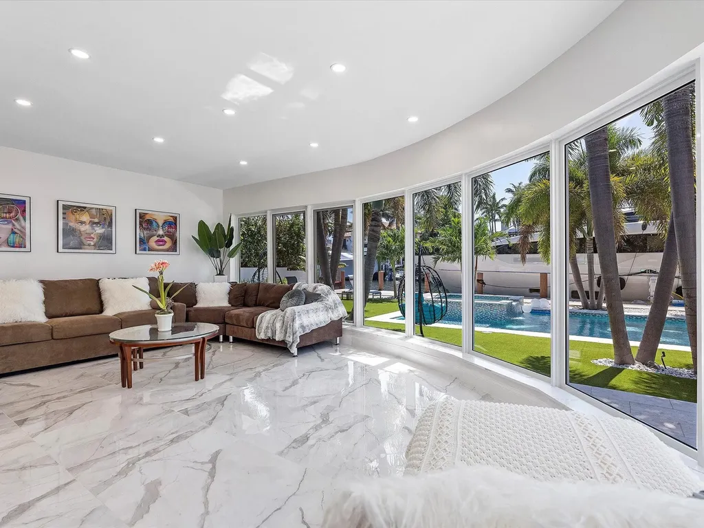 207 Royal Palm Drive Fort Lauderdale FL 33301