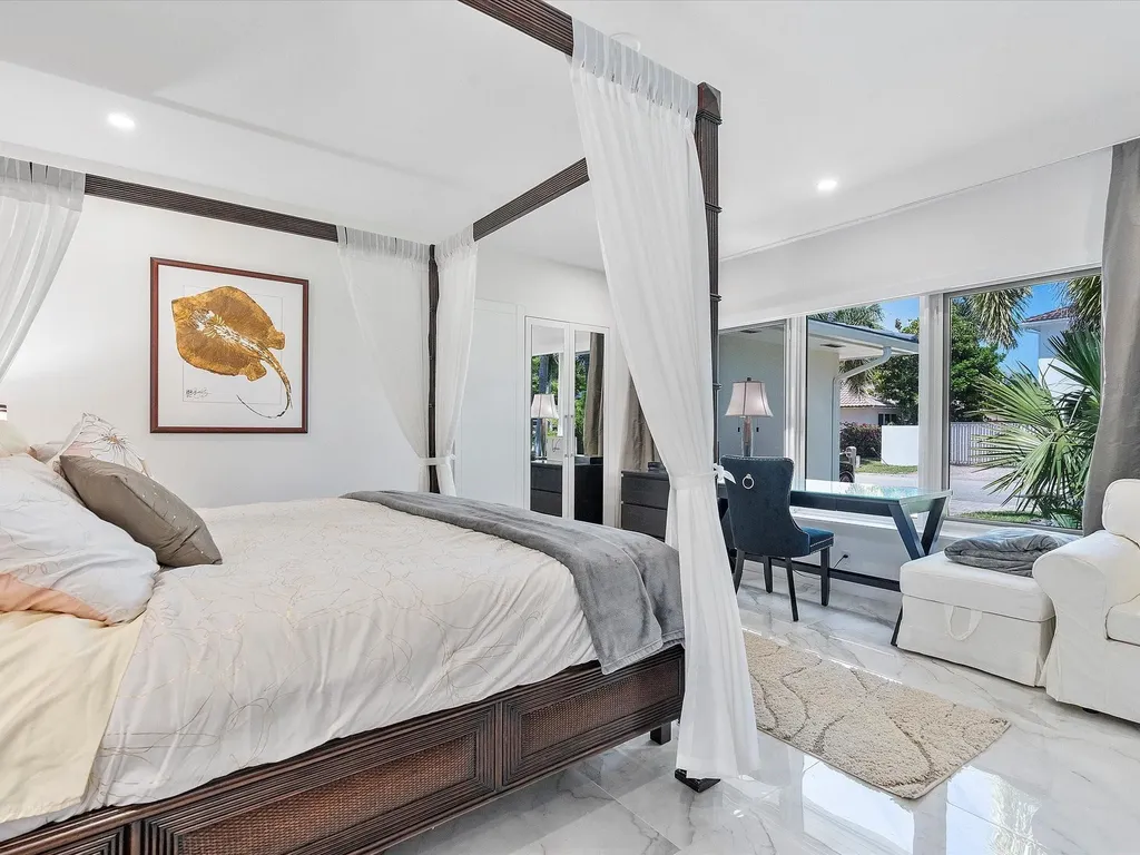 207 Royal Palm Drive Fort Lauderdale FL 33301