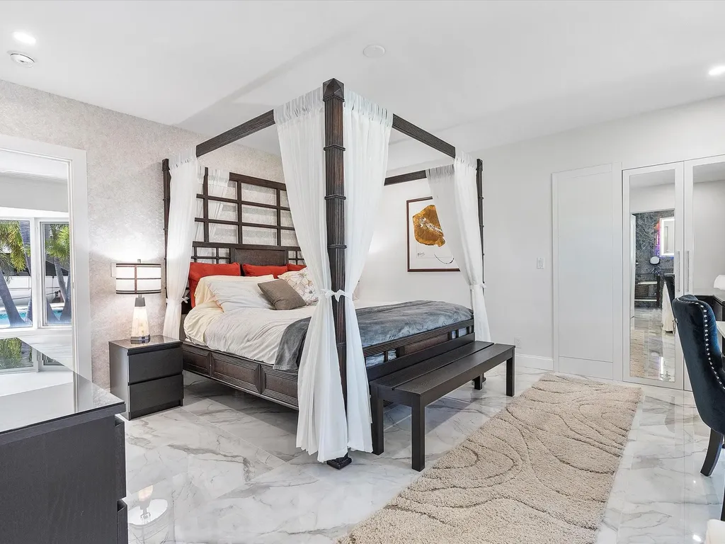 207 Royal Palm Drive Fort Lauderdale FL 33301