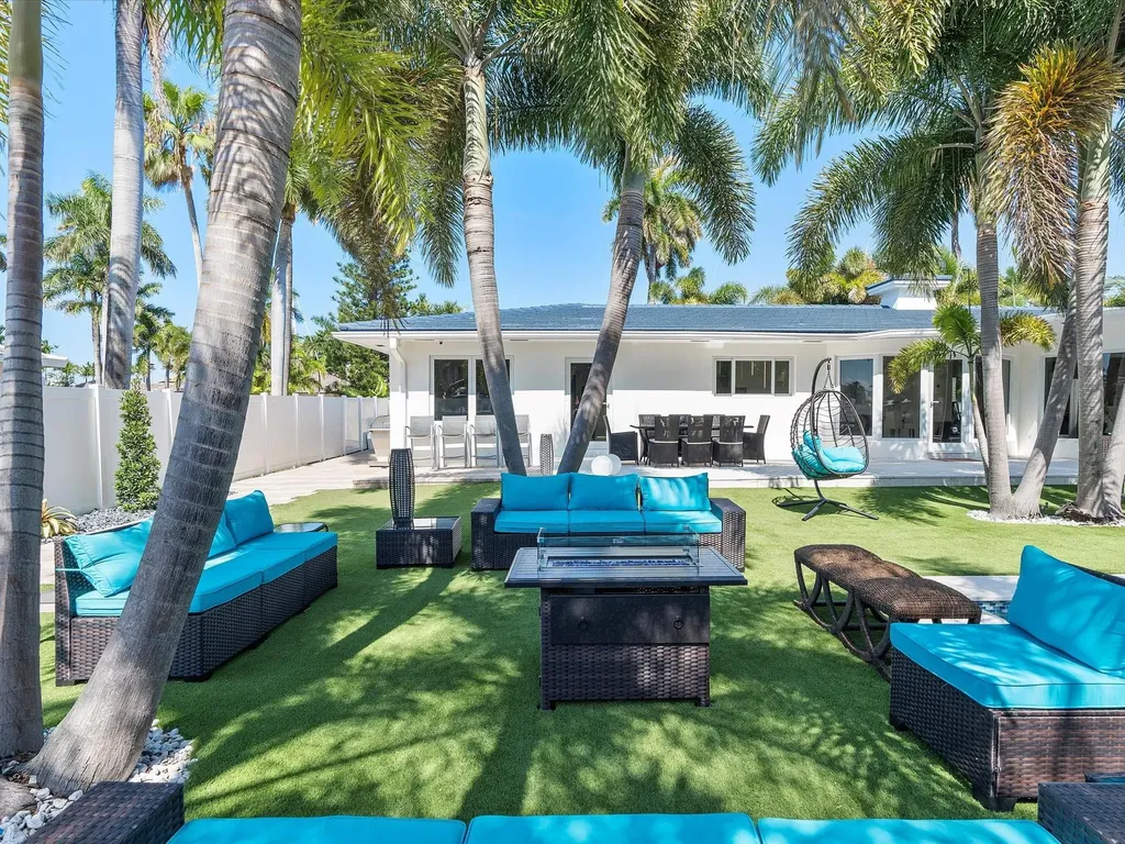 207 Royal Palm Drive Fort Lauderdale FL 33301