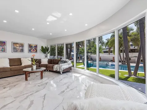 207 Royal Palm Drive Fort Lauderdale FL 33301
