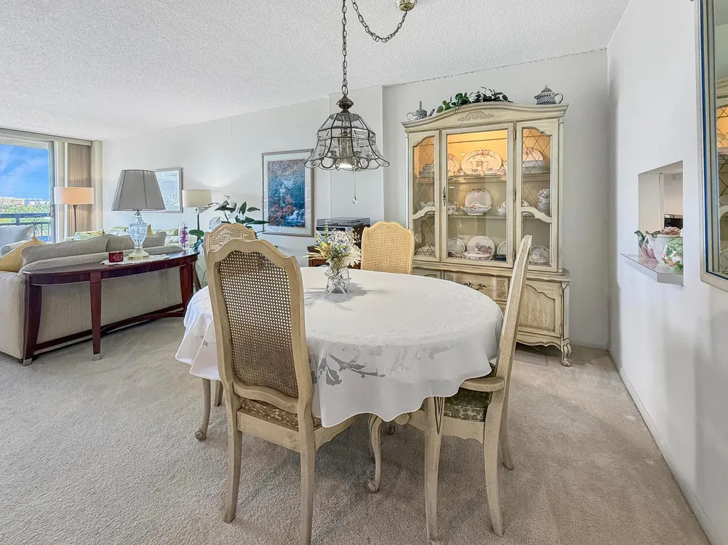 555 NW 4th Avenue Boca Raton FL 33432