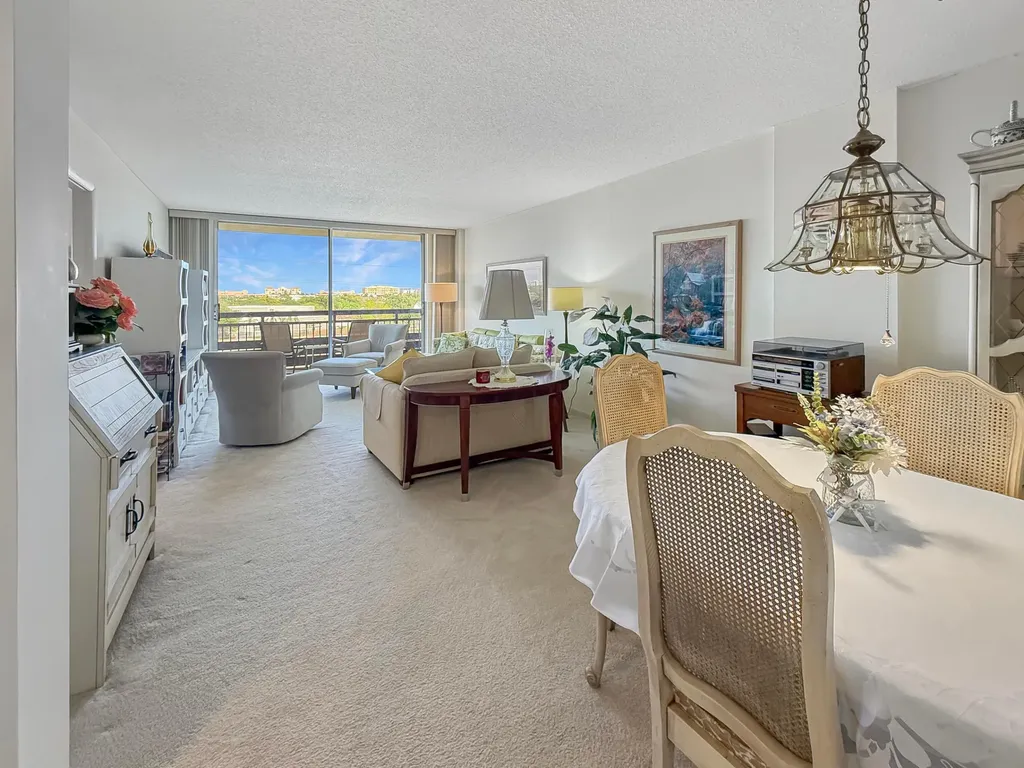 555 NW 4th Avenue Boca Raton FL 33432