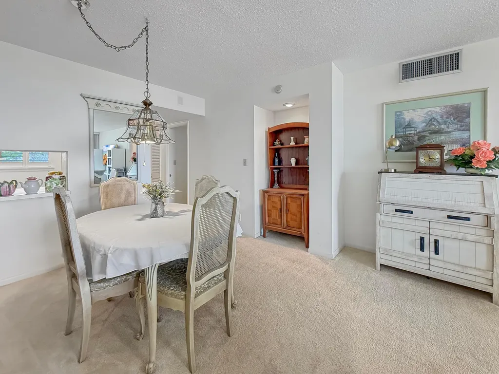 555 NW 4th Avenue Boca Raton FL 33432