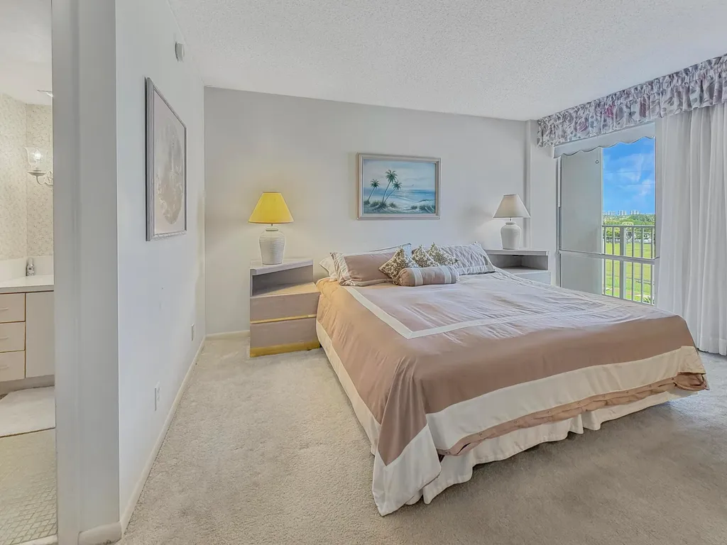555 NW 4th Avenue Boca Raton FL 33432