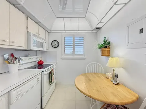 555 NW 4th Avenue Boca Raton FL 33432
