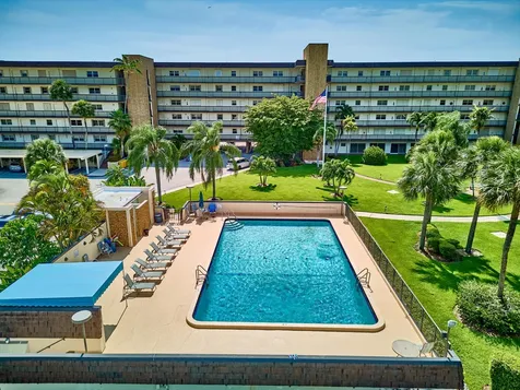 555 NW 4th Avenue Boca Raton FL 33432