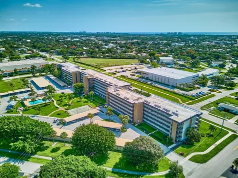 555 NW 4th Avenue Boca Raton FL 33432