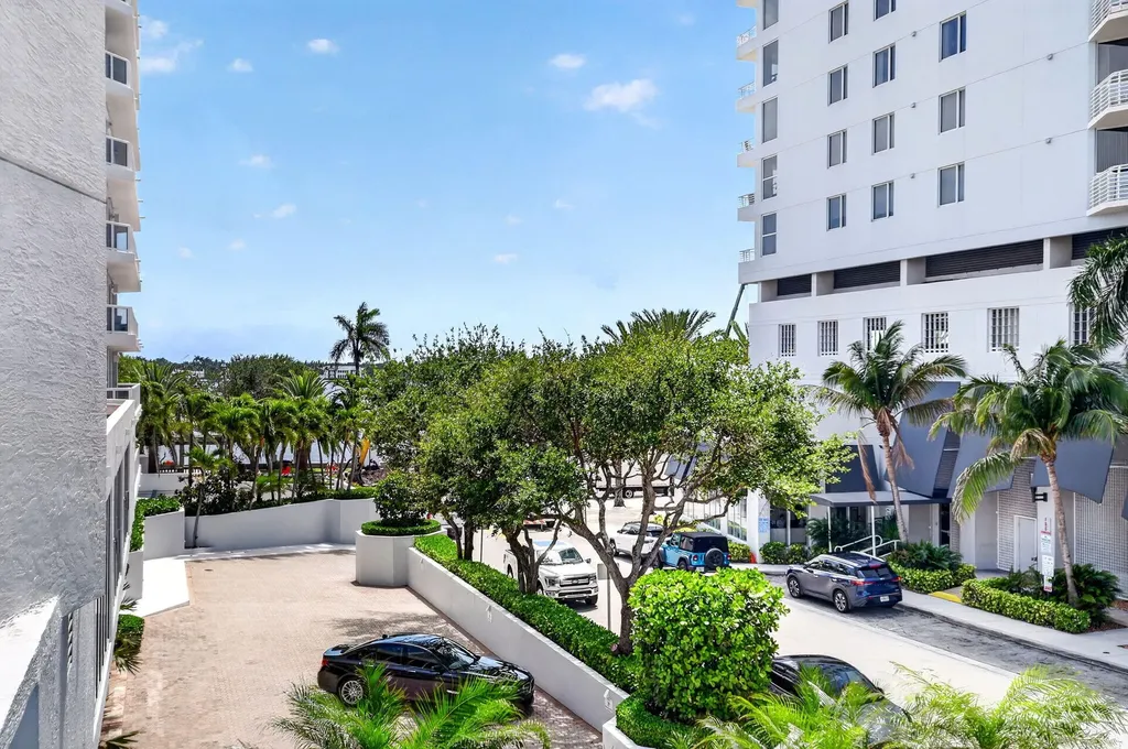 1617 N Flagler Drive West Palm Beach FL 33407