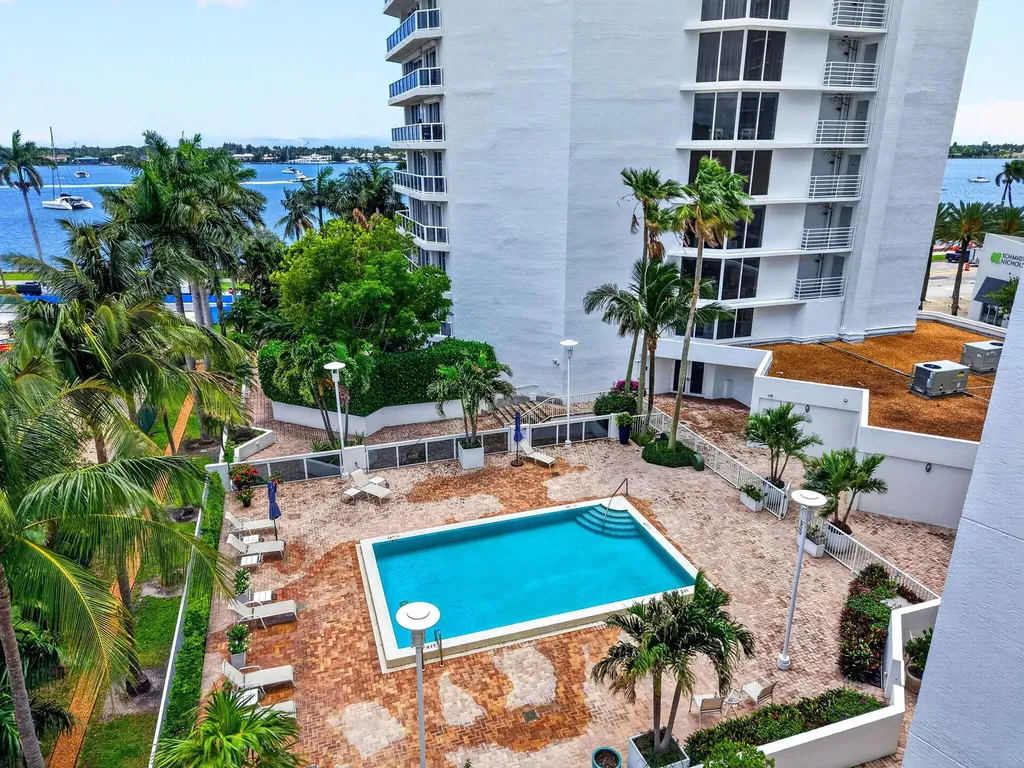 1617 N Flagler Drive West Palm Beach FL 33407