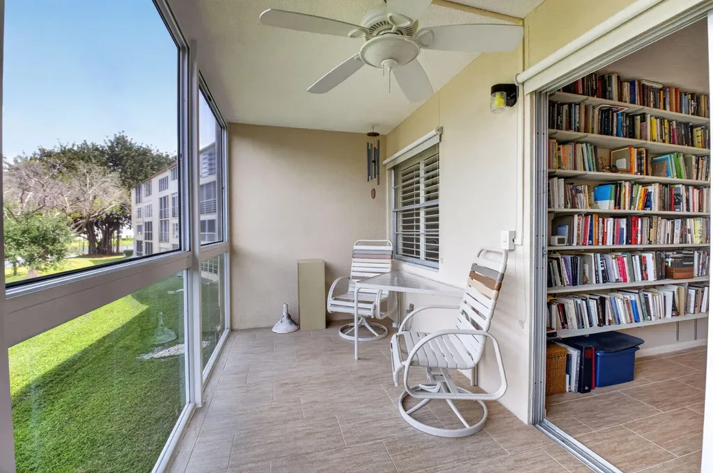 2047 Newcastle C Boca Raton FL 33434