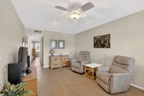 2047 Newcastle C Boca Raton FL 33434