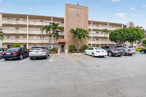 2047 Newcastle C Boca Raton FL 33434