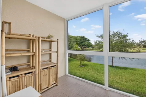 2047 Newcastle C Boca Raton FL 33434