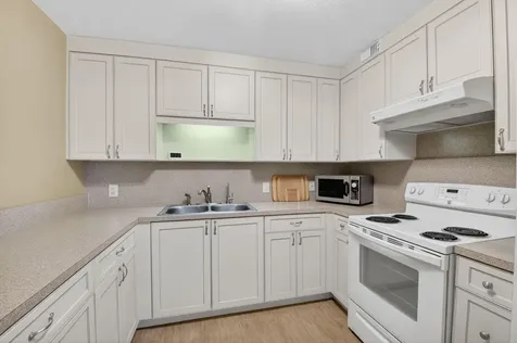 2047 Newcastle C Boca Raton FL 33434