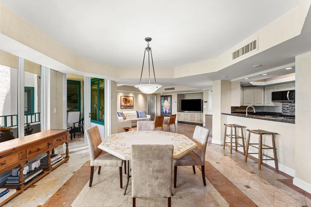 100 SE 5th Avenue Boca Raton FL 33432