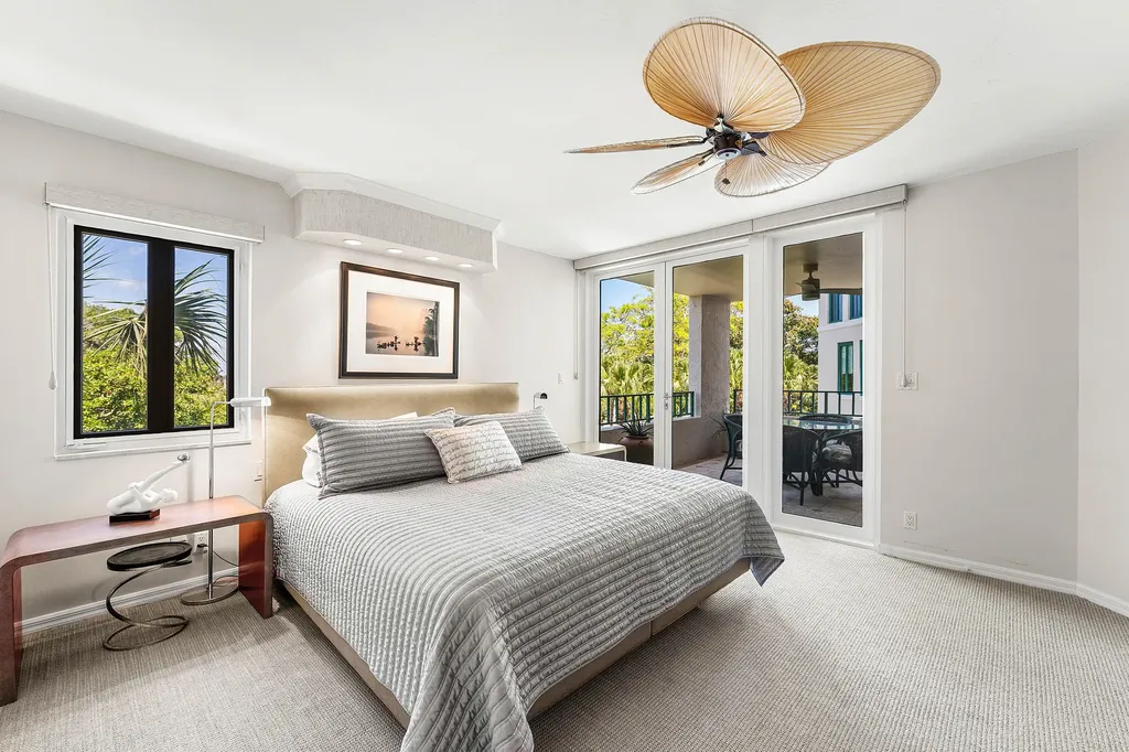 100 SE 5th Avenue Boca Raton FL 33432