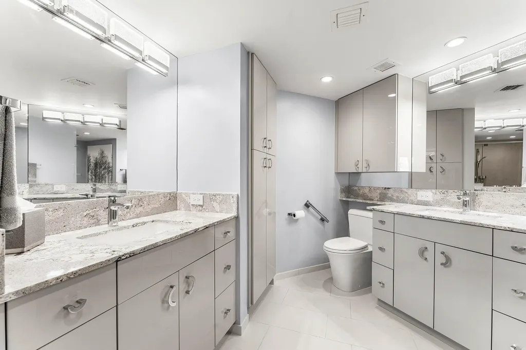 100 SE 5th Avenue Boca Raton FL 33432