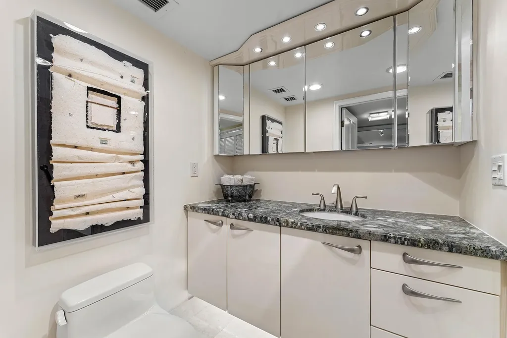 100 SE 5th Avenue Boca Raton FL 33432