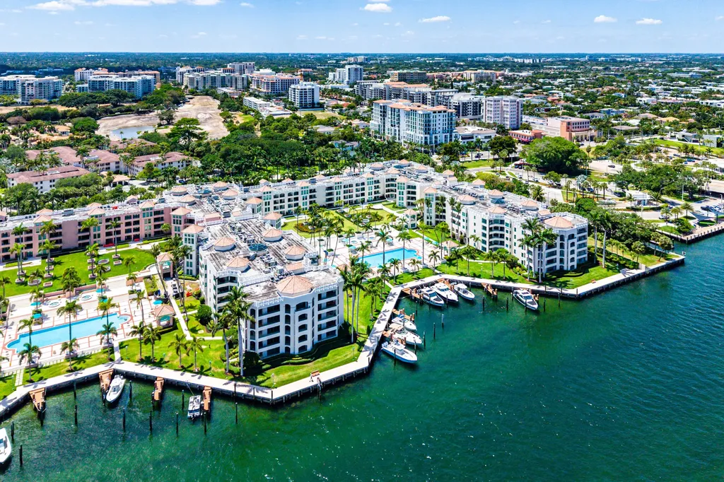 100 SE 5th Avenue Boca Raton FL 33432