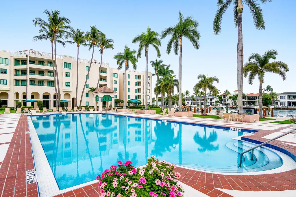 100 SE 5th Avenue Boca Raton FL 33432