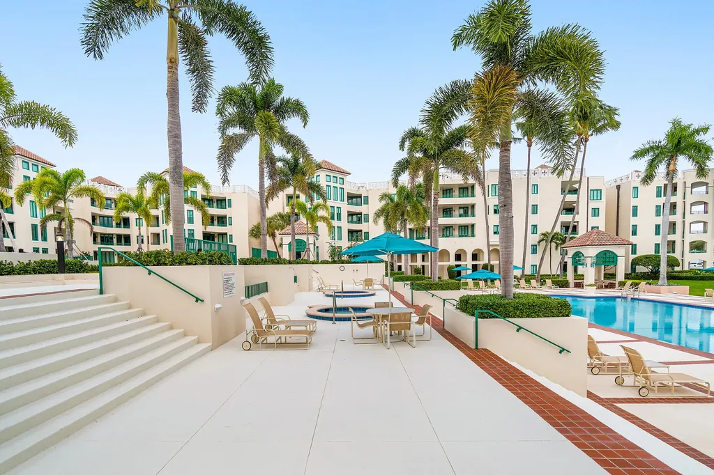 100 SE 5th Avenue Boca Raton FL 33432