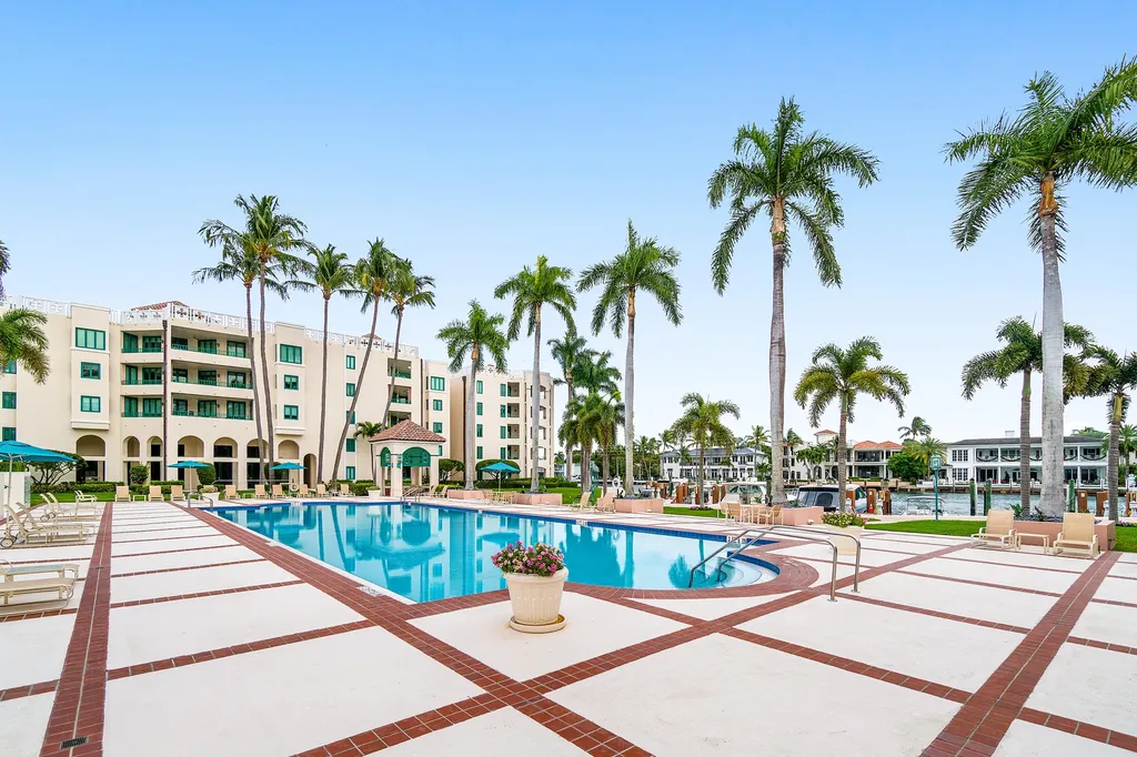 100 SE 5th Avenue Boca Raton FL 33432