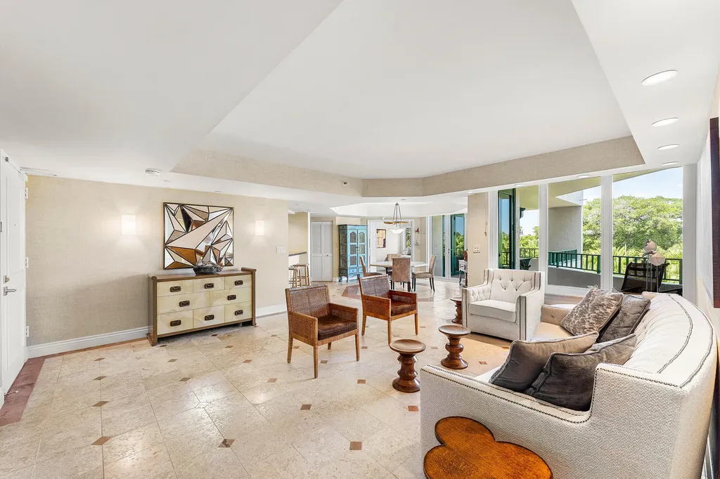 100 SE 5th Avenue Boca Raton FL 33432