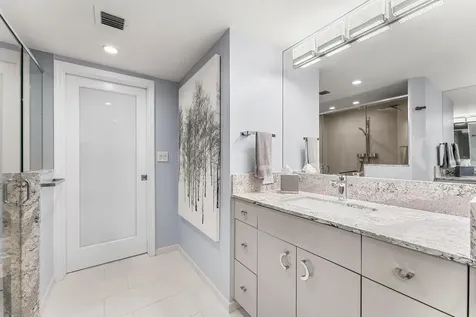 100 SE 5th Avenue Boca Raton FL 33432