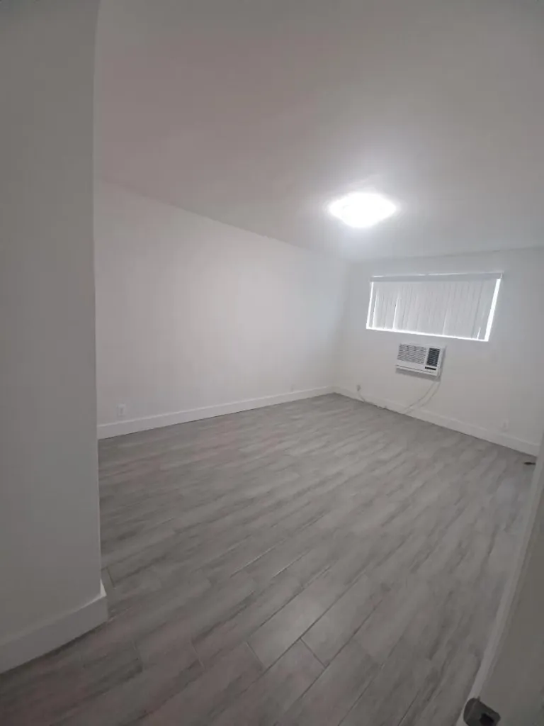 24 SW 13th Street Dania Beach FL 33004