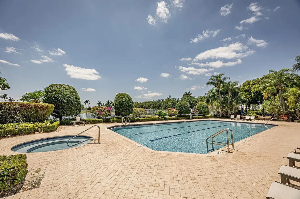 18687 Sea Turtle Lane Boca Raton FL 33498