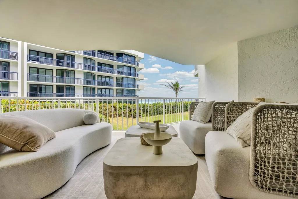 3170 S Ocean Boulevard Palm Beach FL 33480