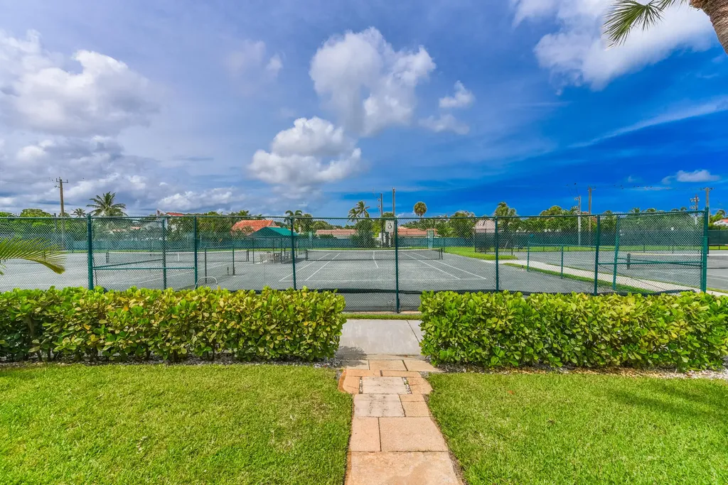 1605 Us-1 Jupiter FL 33477