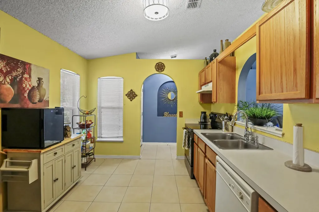 2631 SW 12th Square Square SW Vero Beach FL 32968