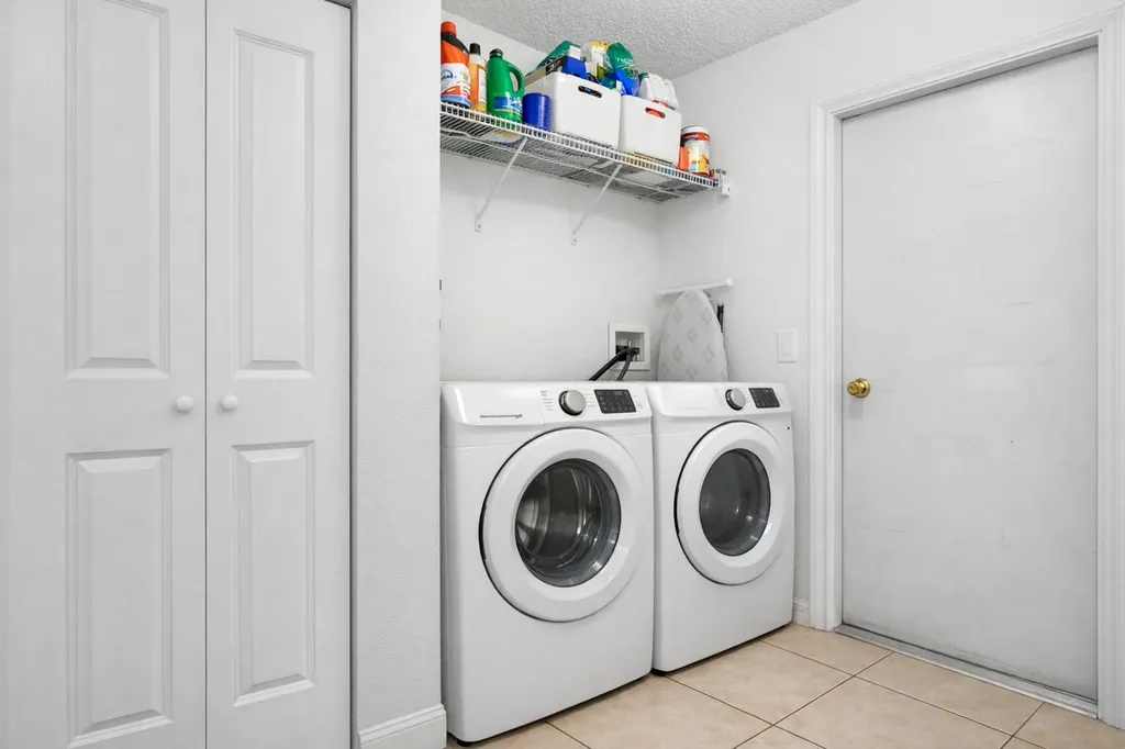 2631 SW 12th Square Square SW Vero Beach FL 32968
