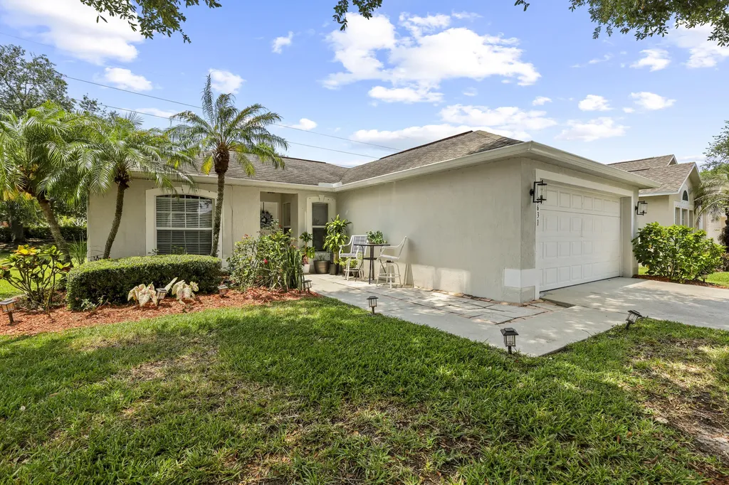 2631 SW 12th Square Square SW Vero Beach FL 32968