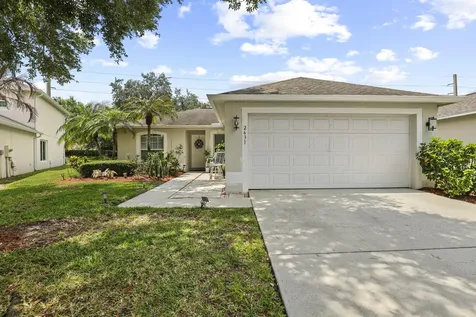 2631 SW 12th Square Square SW Vero Beach FL 32968