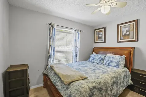 2631 SW 12th Square Square SW Vero Beach FL 32968