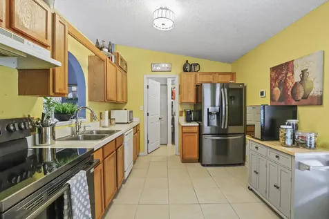 2631 SW 12th Square Square SW Vero Beach FL 32968