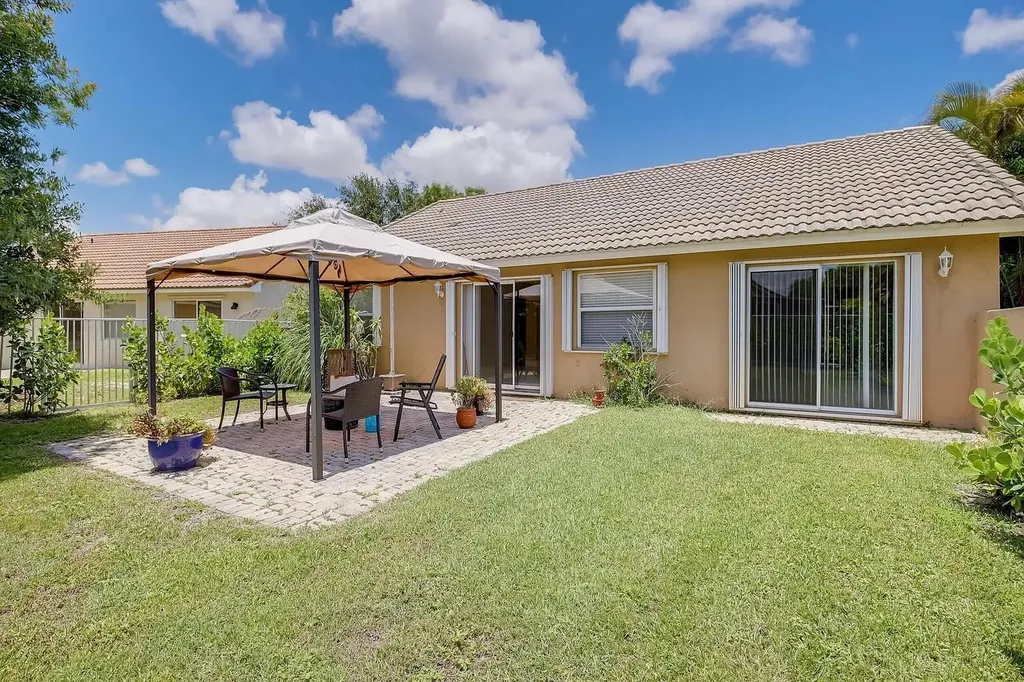 13284 Majestic Pine Court Delray Beach FL 33484