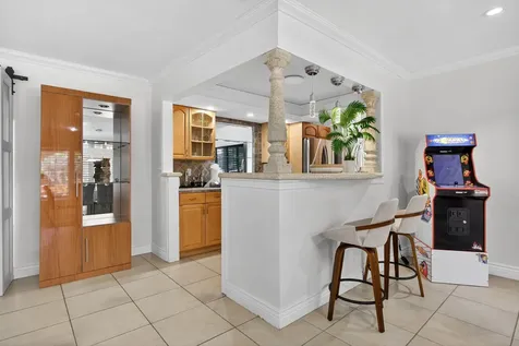 2101 NE 25th Street Wilton Manors FL 33305