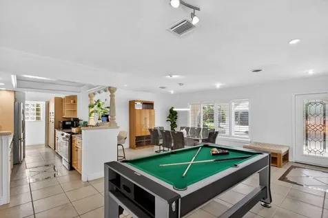 2101 NE 25th Street Wilton Manors FL 33305