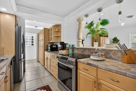 2101 NE 25th Street Wilton Manors FL 33305