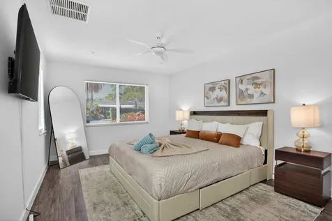 2101 NE 25th Street Wilton Manors FL 33305