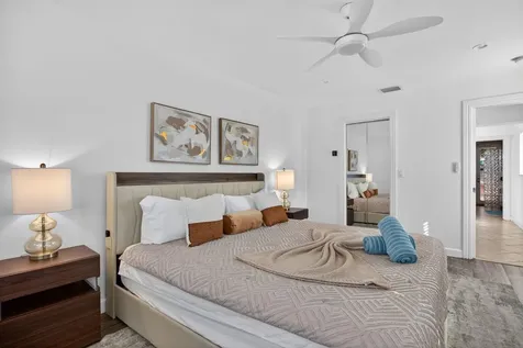 2101 NE 25th Street Wilton Manors FL 33305