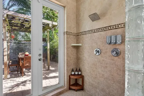2101 NE 25th Street Wilton Manors FL 33305