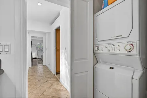 2101 NE 25th Street Wilton Manors FL 33305