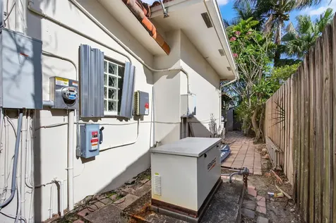 2101 NE 25th Street Wilton Manors FL 33305